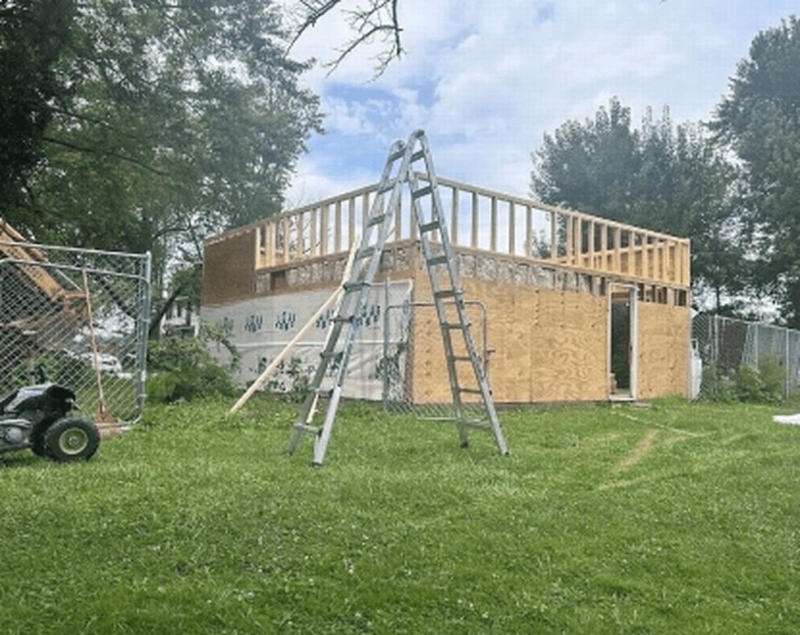 <p style="font-family: 'Poppins', sans-serif; font-weight: 700; font-size:24px;">PATIO SERVICES
</p>